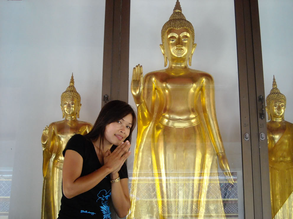 Nee und Buddha